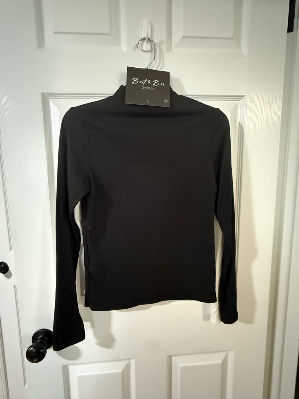 BNWT Size M Women's Two Pack Black and White Long-Sleeve Mock Neck Top